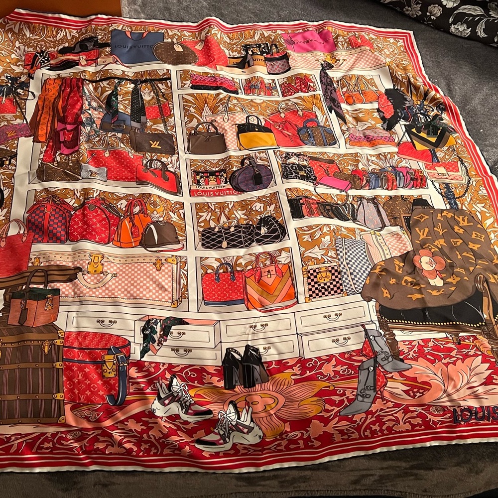 Louis Vuitton Multicolor Scarf - Picture 3 of 12